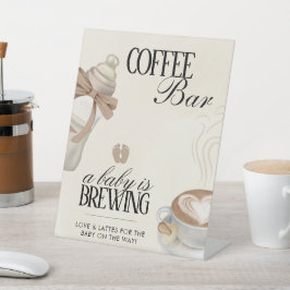 Expositor En L Un Bebé Está Preparando El Rótulo De Coffbar De Ba