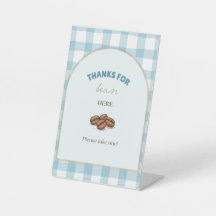 Un bebé está preparando el Rótulo de la fiesta de