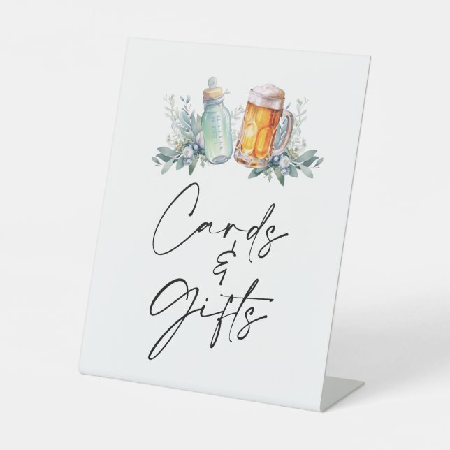 Expositor En L Un Bebé Está Preparando Tarjetas De Baby Shower Y  (Anverso)