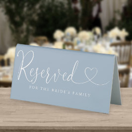 Expositor Triangular Corazón Azul Polvoriento Script Bodas Reservado