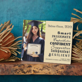 Expositora Cualidades de las grandes mujeres, placa de posgra