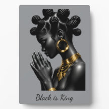 Placa de escritorio con atril negro es el rey