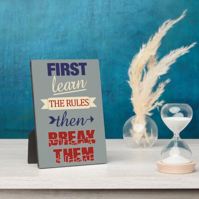 Expositora Placa Rompiendo reglas (Lado)
