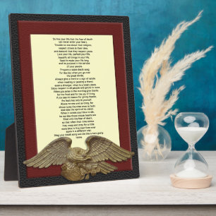 Expositora Vive tu vida, placa de águila dorada Chief Tecumse