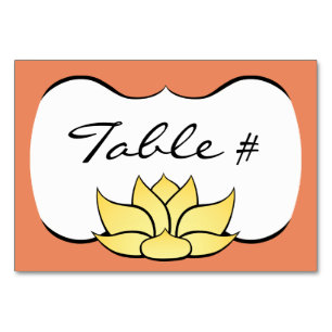 Exquisito Lotus en la tarjeta de mesa sacudida por