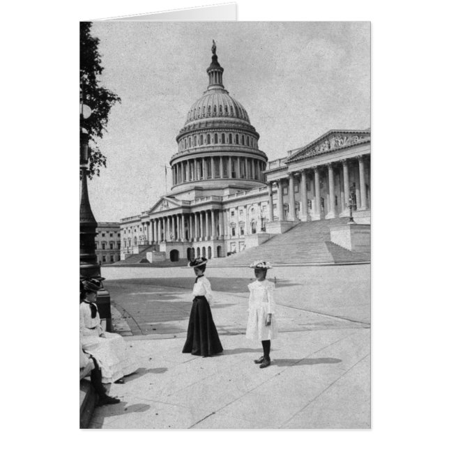 Exterior del Capitolio con mujeres (Frente)