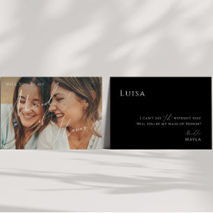 Extraña foto de negro con tarjeta de honor