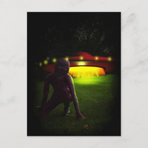 Extranjeros han aterrizado con postal