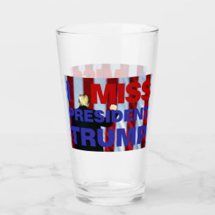 Extraño Al Presidente Trump