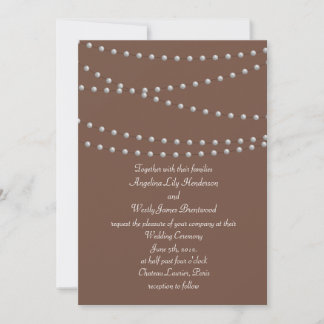 Extraños de perlas en la invitación a la boda marr
