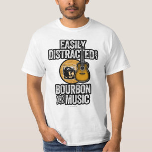 Fácilmente distrado por Bourbon y camiseta musical
