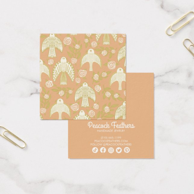 Falcons y Rosas ganan la pantalla de joyas de coll (Oficina)