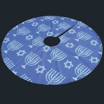 Falda Para El Árbol De Navidad De Forro Coralino Menorah y la estrella de David Dark Blue Hanukkah<br><div class="desc">Menorah & Star of David Dark Blue Hanukkah Fleece Tree Skirt</div>