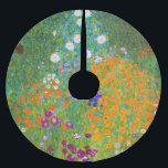 Falda Para El Árbol De Navidad De Poliéster Arte de flores de jardín de campo de Gustav Klimt<br><div class="desc">Este encantador diseño presenta "Cottage Garden", una vibrante obra maestra floral del icónico simbolista austriaco, Gustav Klimt. Pintada durante sus prolíficos retiros de verano, la obra de arte es una impresionante explosión de coloridas flores silvestres, girasoles y exuberante vegetación, dispuestas en una densa composición similar a un tapiz. El estilo...</div>