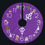 Falda Para El Árbol De Navidad De Poliéster Cara De Reloj Con Elementos Navidades<br><div class="desc">Un reloj blanco vintage en un fondo morado con Navidades divertidos elementos de vacaciones y copos de nieve. Se puede cambiar el color de fondo.</div>
