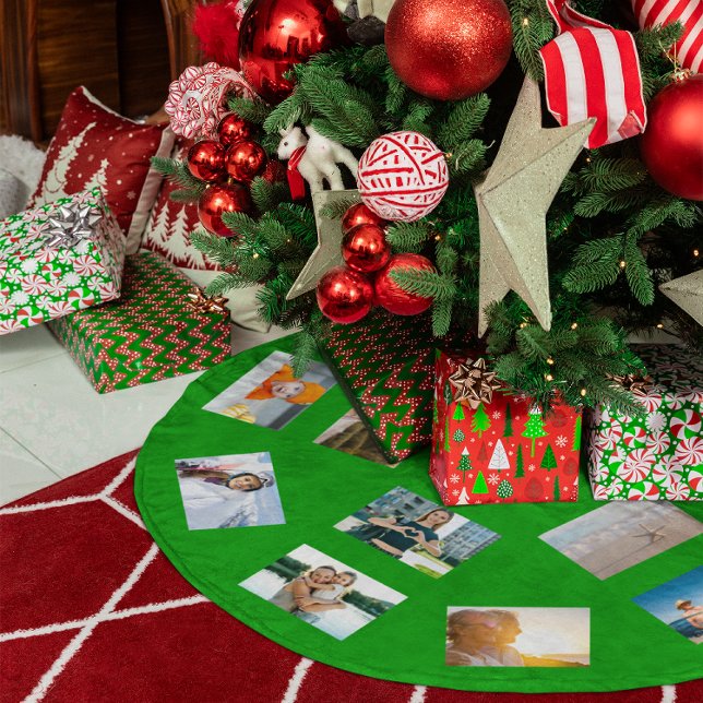 Falda Para El Árbol De Navidad De Poliéster Collage de fotos verde (Green Photo Collage Brushed Polyester Tree Skirt)