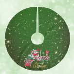 Falda Para El Árbol De Navidad De Poliéster Estrellas verdes del tren navideño de Santa María<br><div class="desc">Esta falda arbórea es verde oscuro cubierta de brillantes estrellas de oro de varios tamaños y Santa Claus montando un tren rojo y blanco cargando letras y latas de dulces con el texto Feliz Navidad con oro brillante.</div>
