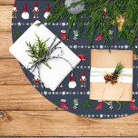 Falda Para El Árbol De Navidad De Poliéster Falda árbol navidad con santa claus y regalos<br><div class="desc">Falda decorativa para la base del árbol de navidad. Diseño estampado con papa Noel, Santa Claus, regalos, Calcetines, acebo y copos de nieve sobre fondo oscuro. Da un toque divertido a tu árbol con esta falda y puedes crear un bonito conjunto con los papeles para envolver los regalos de la...</div>