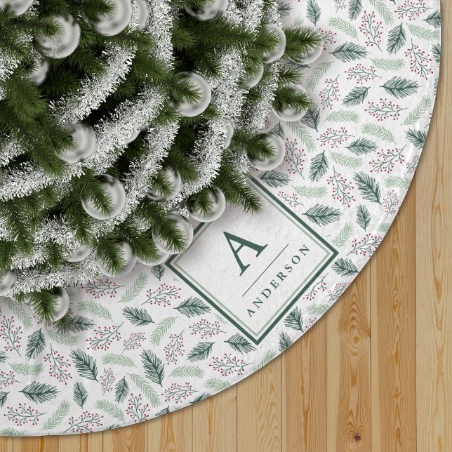 Falda Para El Árbol De Navidad De Poliéster Holly y Pine | Monogramado (Subido por el creador)