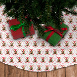 Falda Para El Árbol De Navidad De Poliéster Moose, Navidades divertidos y divertidos de Feliz<br><div class="desc">Acepte el espíritu navideño con nuestra encantadora Falda de Árbol de Navidad, con un alce adorable sobre un sombrero de Papá Noel acompañado por el saludo insignificante "Feliz Cristo alce". ¡Esta falda de árbol es perfecta para difundir la risa y la alegría durante tus fiestas de vacaciones! El diseño caprichoso...</div>
