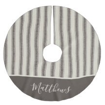 Navidades modernos de la casa de labranza grises