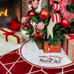 Falda Para El Árbol De Navidad De Poliéster Pandas Navidades personalizados<br><div class="desc">Este diseño de Pandas Navidades Personalizados te llenará con el sabor de feriado. Puede personalizar todo el texto para decir algo diferente si lo desea,  o puede mantenerlo como si admirara el original. Felices fiestas!</div>