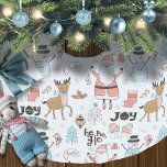 Falda Para El Árbol De Navidad De Poliéster Santa, Snowman, patrón de renos ID559<br><div class="desc">Este diseño de falda arbórea tiene elementos caprichosos de Navidades como hombres de nieve,  renos y amigos con mensajes de "Ho,  Ho,  Ho",  "Hello" y "Joy" en un patrón aleatorio. Una moderna paleta de colores pastel aporta encanto al conjunto. Busque ID559 para ver otros productos con este diseño.</div>