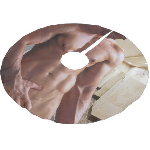 Falda Para El Árbol De Navidad De Poliéster Torso de hombre musculoso sin camiseta de Slippery
