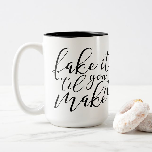 Falsifiqúelo 'hasta que usted le hace la taza de (Con donut)