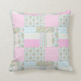 Falso amortiguador o almohada rosado del remiendo