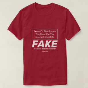 Falso - Una camiseta de MisterP