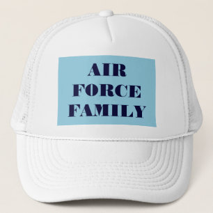 Familia de la Fuerza Aérea con Sombrero