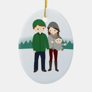 Familia linda con el ornamento del navidad del