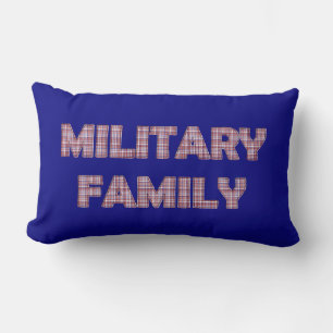 Familia militar, almohada lumbar colocada