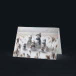 Familia navidad Snowman<br><div class="desc">Familia de hombres de nieve parados en un campo nevado cada uno con gorras y bufandas cómodos rodeados de hierba alta Todo el texto puede ser cambiado.</div>