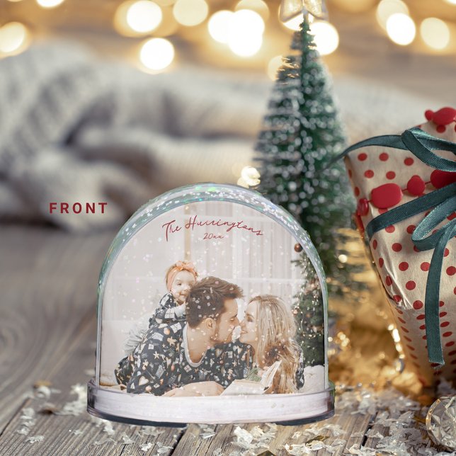 Family is Forever Red Script Christmas Snow Globe (Subido por el creador)
