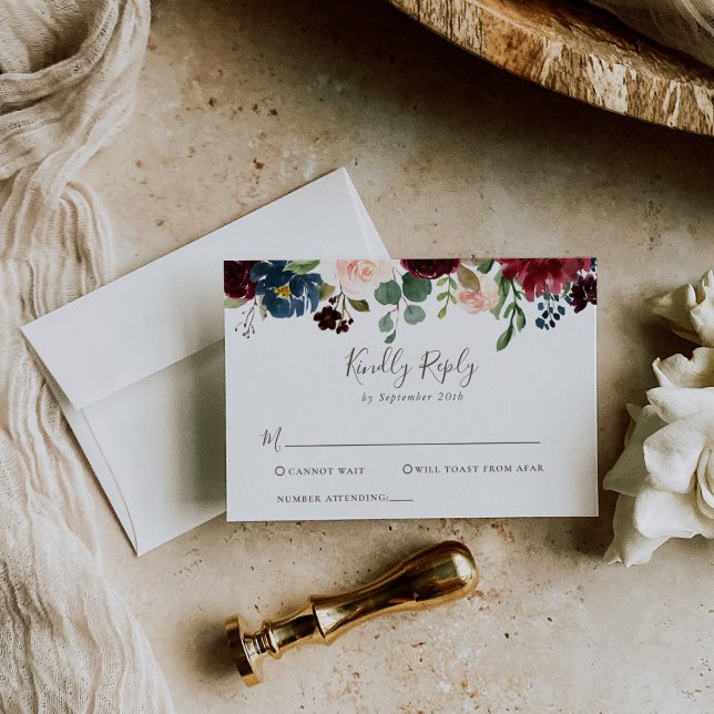 Fancy Classic Flowers Wedding RSVP Card (Subido por el creador)