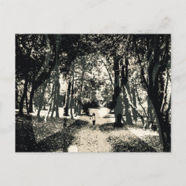 Fantasma fantasmagórico en la postal de la imagen