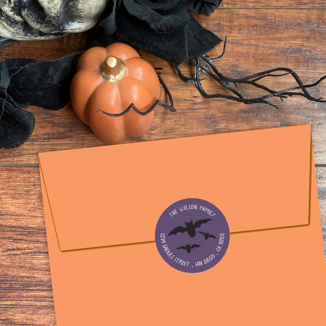 Fantasmas Flying Bats Sellos para sobres de Hallow (Spooky bats Halloween purple envelope seals .
)