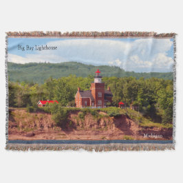 Faro de Big Bay desde manta de arrojar agua