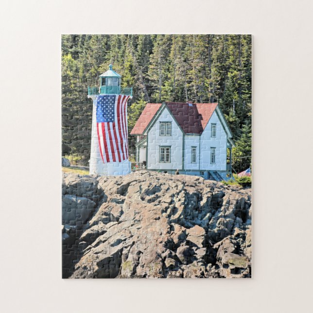 Faro de Little River, Maine Puzzle (Vertical)