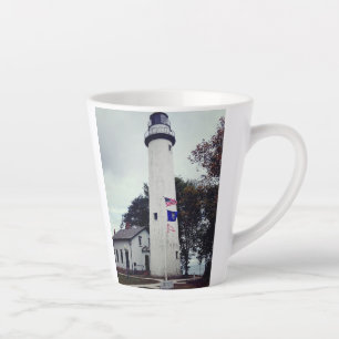Faro de Pointe Aux Barques en una taza de café