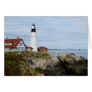 Faro de Portland Headlight en costa rocosa