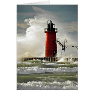 faro rojo en tormenta