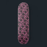 Faux Black Lace Rosas Fishnet Skateboard<br><div class="desc">Tu color - Faux Black Lace Rosas Fishnet - Romantic Elegant Flowers and Leaves Modern Gift - Elige / añade tu color de fondo favorito. También puede agregar su texto / nombre. Redimensionar y mover o eliminar / añadir elemento - imagen / texto con herramienta de personalización. Diseño de MIGNED....</div>