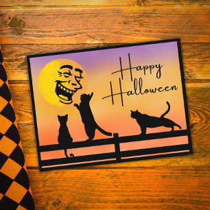 Felices gatos de Halloween y la tarjeta postal de