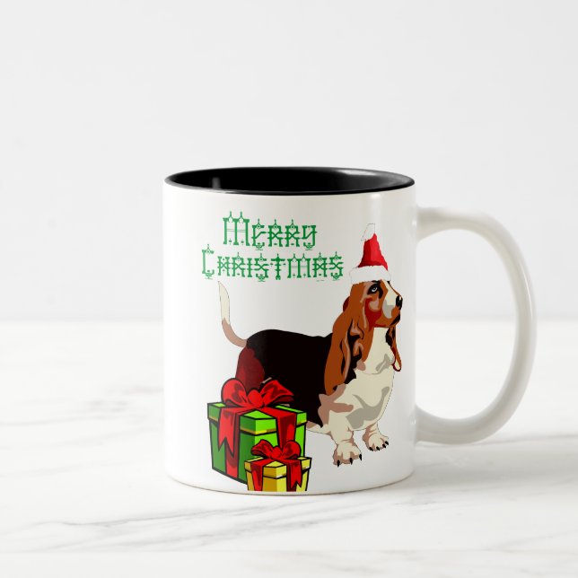 Felices Navidad Basset Hound con la taza de los (Derecha)