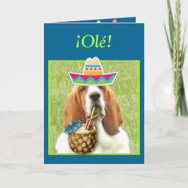 "¡Feliz Cinco de Mayo!" Tarjeta w/Basset y bebidas