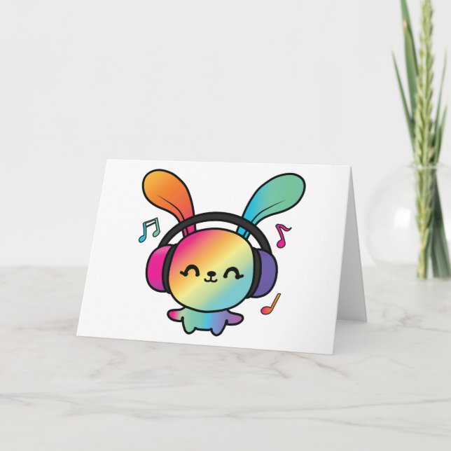 Feliz Conejo con auriculares escuchando música. (Anverso)