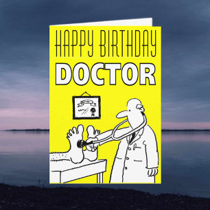 Feliz cumpleaños a la tarjeta de Médico para perso